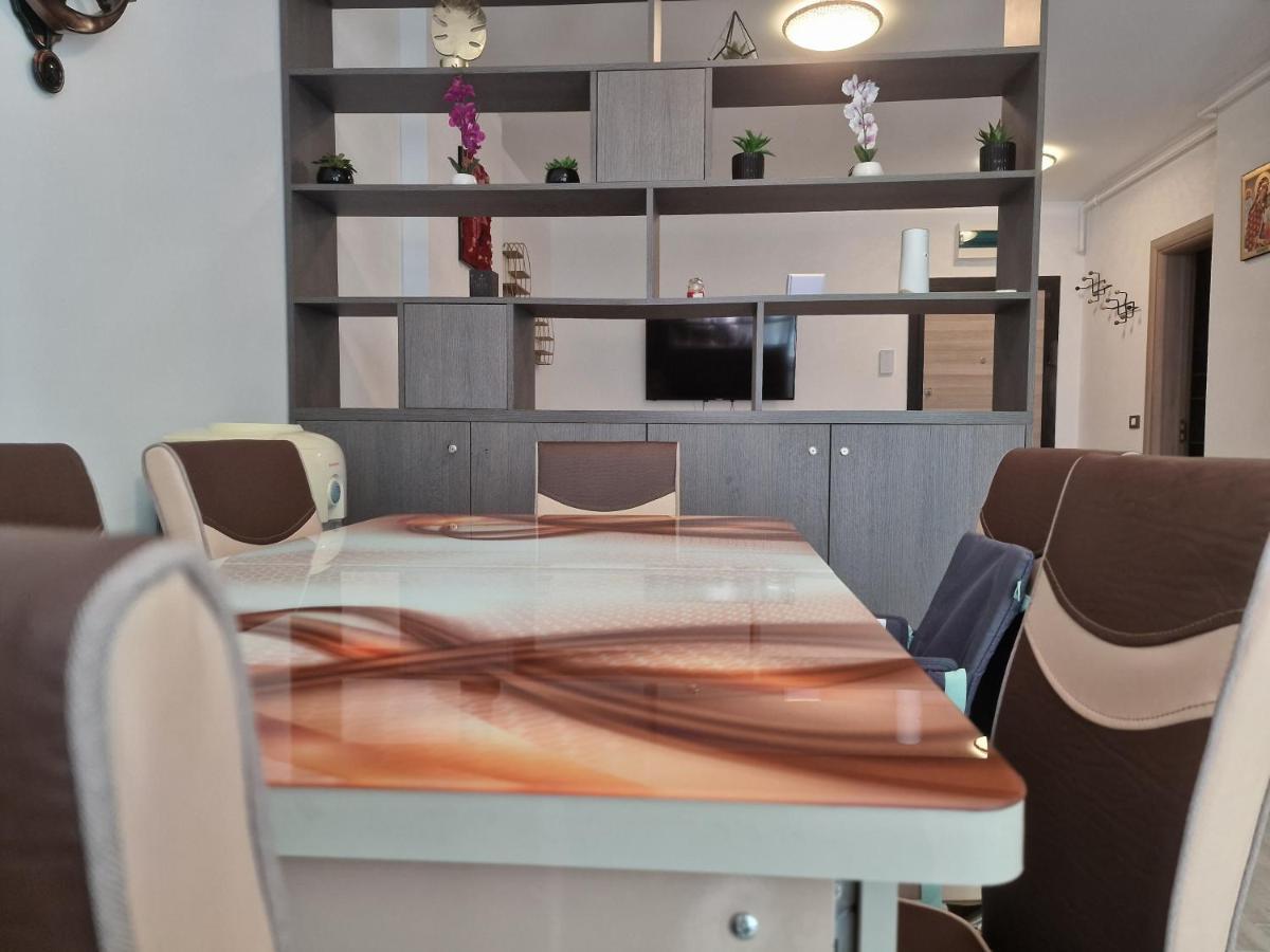 Năvodari Nasty 24 Aparthotel Pool & Spa Mamaia Nord מראה חיצוני תמונה
