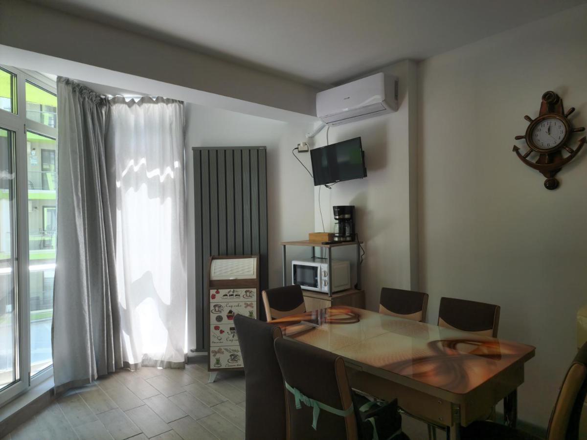 Năvodari Nasty 24 Aparthotel Pool & Spa Mamaia Nord מראה חיצוני תמונה